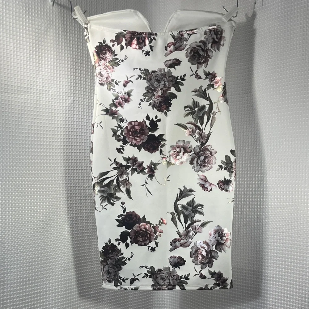 Charlotte Russe White and Black Floral Strapless Dress- size L - Picture 9 of 9
